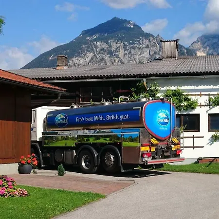 Vitalhof Schleicherhof - Wildauer Monika Apartment Strass im Zillertal